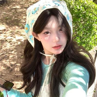 路途中两颗孤独心灵的交汇与守护